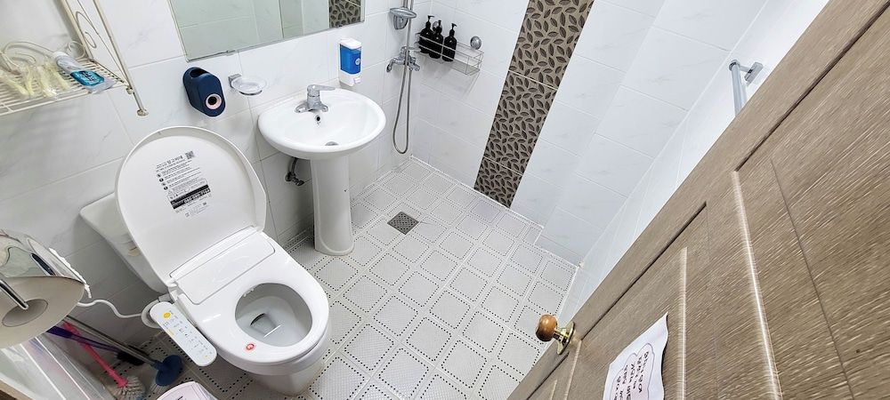 Junlive Pension Grand Room (Chamomile) 5