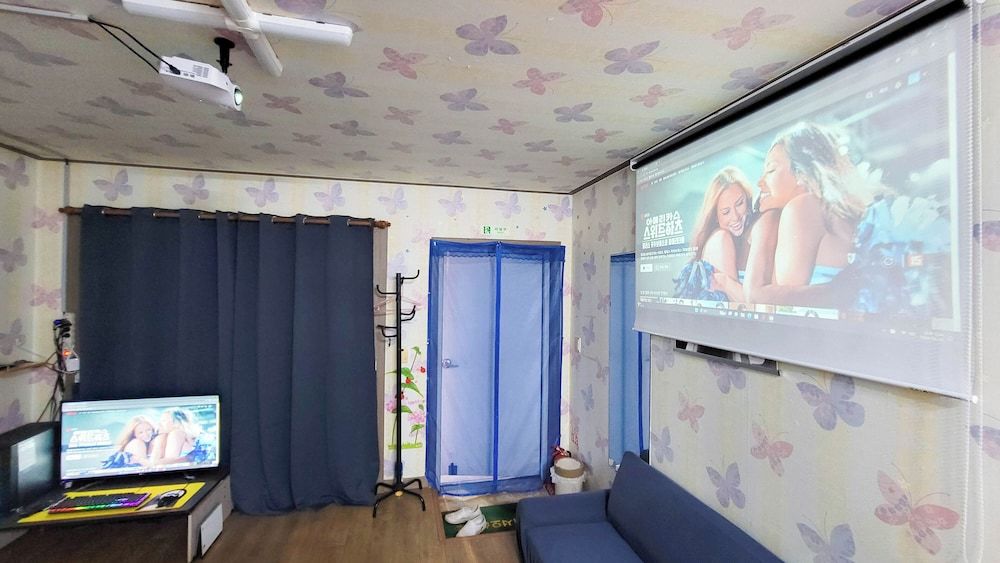 Junlive Pension Standard Room (Sage) 6