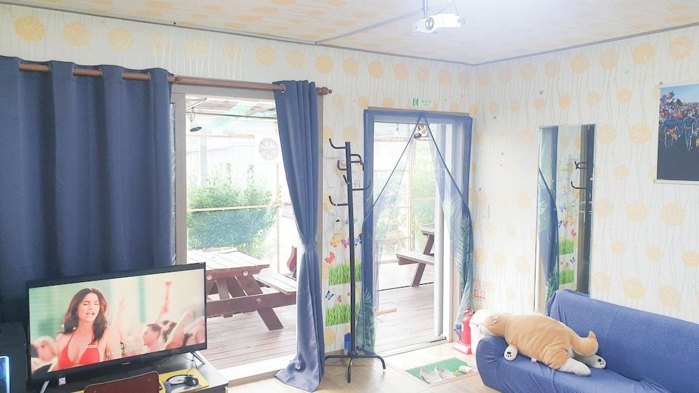 Junlive Pension Standard Room (Lemon Verbena) 7