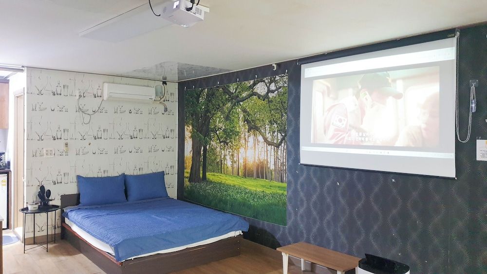 Junlive Pension Grand Room (Chamomile)