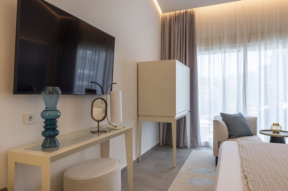 Dionis Boutique Hotel & Spa Design Double Room, 1 King Bed, Terrace, Sea View 5