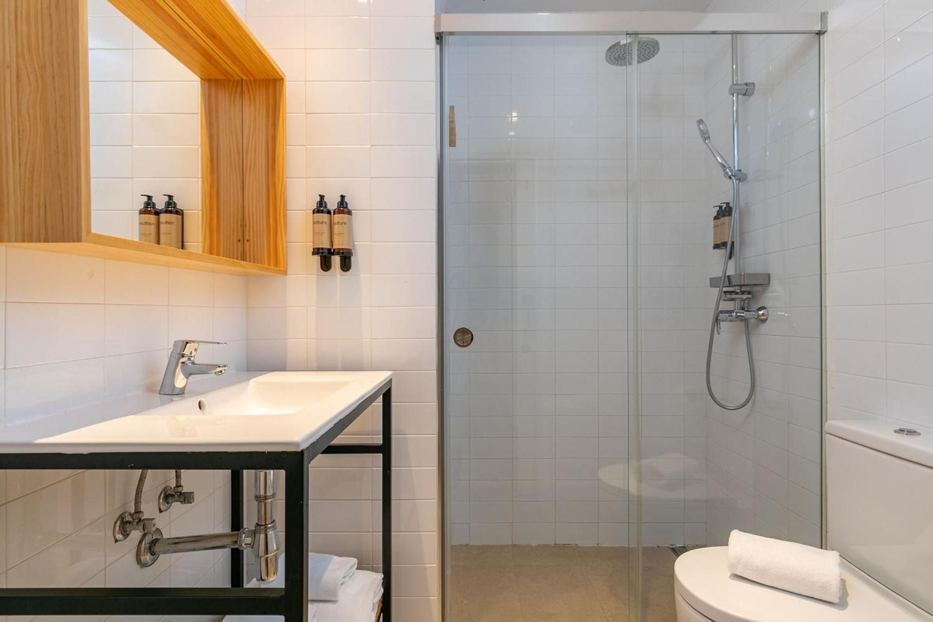 Three-Bedroom Apartment (4 Adults)