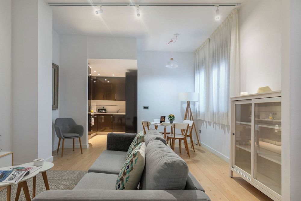 Holiday Rentals Tempa Museo Standard Apartment, 2 Bedrooms 10