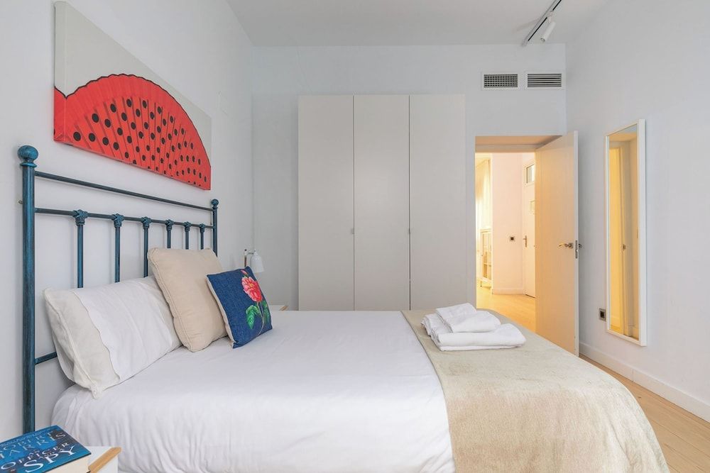 Holiday Rentals Tempa Museo Standard Apartment, 2 Bedrooms 2