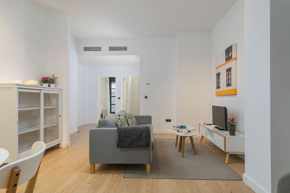 Holiday Rentals Tempa Museo Standard Apartment, 2 Bedrooms 11