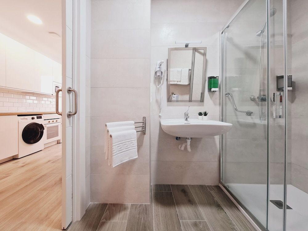 Bilbao APARTAMENTOS Zorroza Apartment, 1 Queen Bed with Sofa bed, Accessible, Ensuite 19