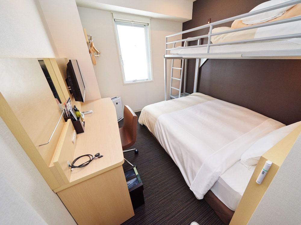 [Smoking] Room with 1 Double Bed with Loft Bed