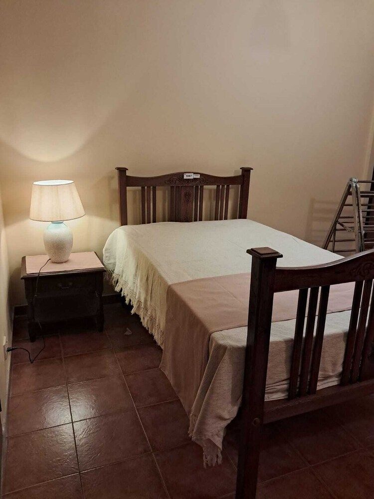 19 St. Stephen's Villa Standard Triple Room 2