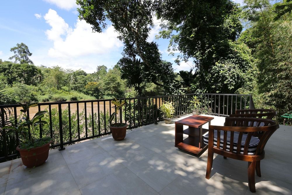 Deluxe Chalet, Balcony, River View