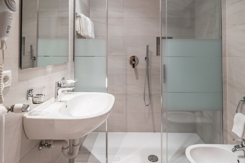 Hotel Erna Triple Room, Mountain View 5