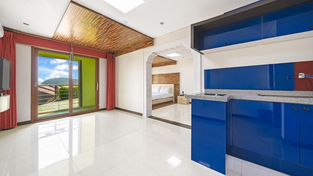 Geojedo Pilos Ocean View Pension Basic Room, 1 Bedroom (Room 501) 9