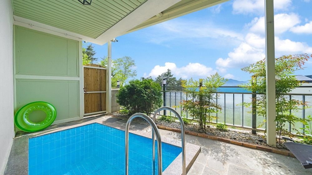 Namhae Ourpoolvilla