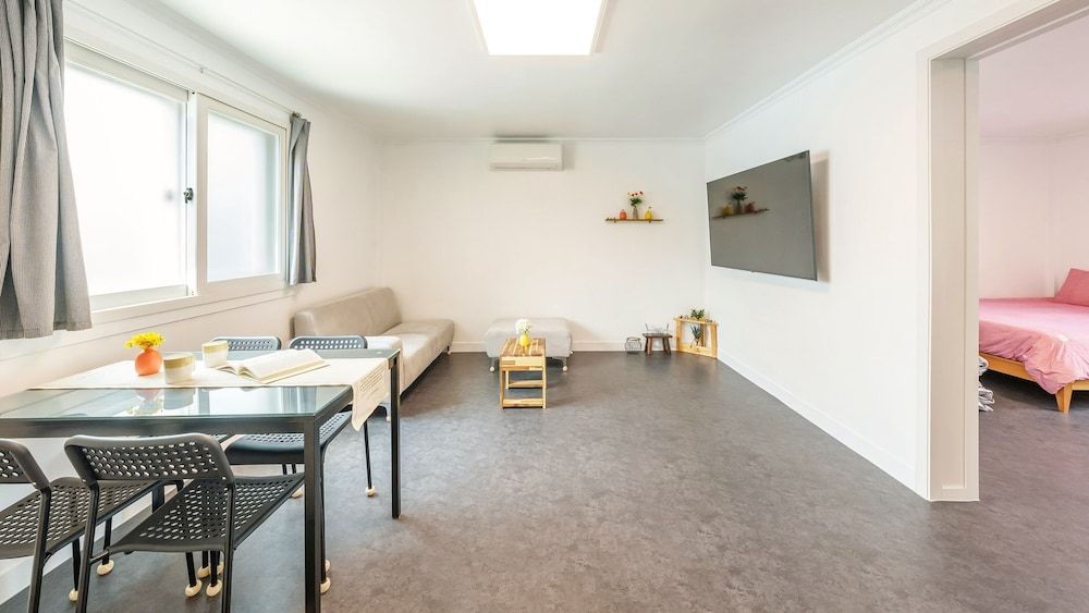 Sokcho Seohyeon Ine Pension