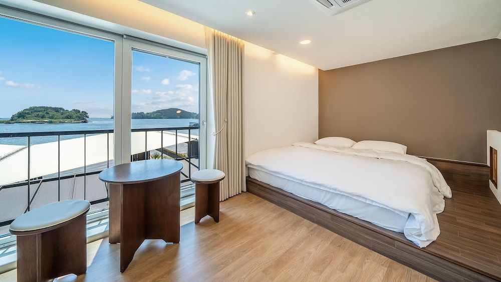 Changwon 055 Poolvilla Basic Room, 2 Bedrooms (101)