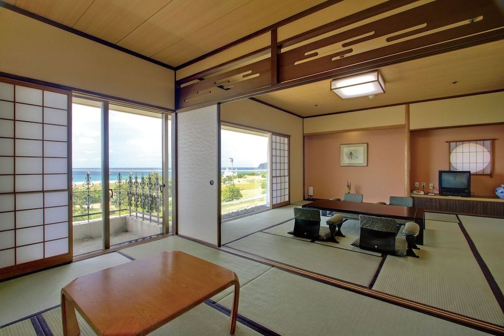 Japanese-Style Large Family Room with Scenic Ocean View, Non Smoking