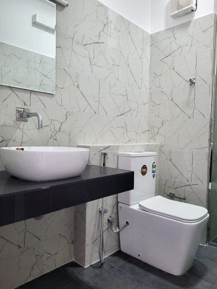 Canela Resort Kabalana Deluxe Double Room 6