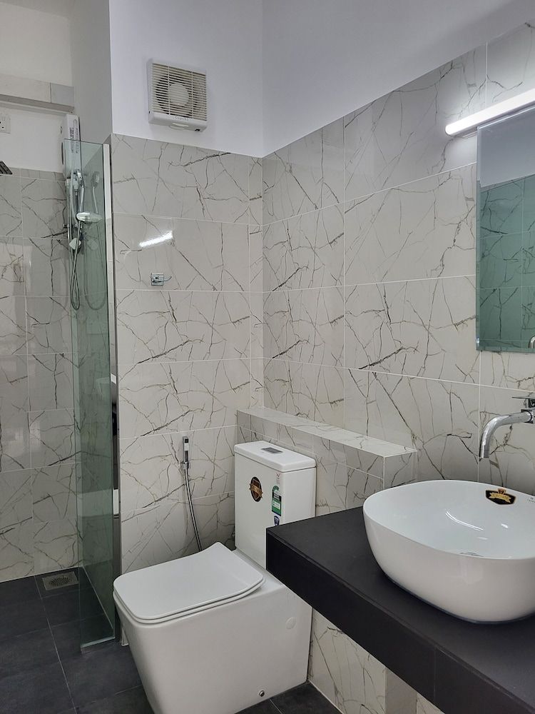 Canela Resort Kabalana Deluxe Double Room 9