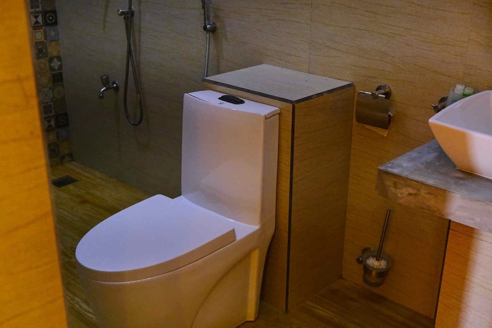 Polhena Grand Resort Deluxe Triple Room 3