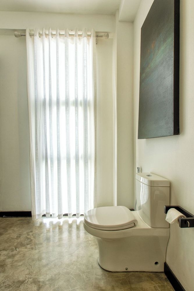 Splendour Residence Deluxe Double Room, Lagoon View 5