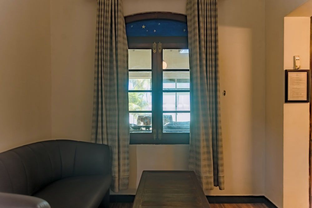 Classic Standard Room - 104 - Beach View