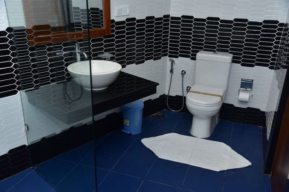 Eden Grand Deluxe Room 3