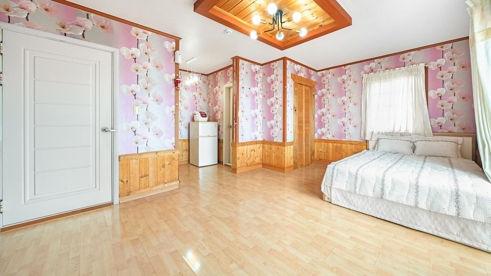 Taean Hagampo Coastvalley Pension Basic Room, 1 Bedroom (daisy) 2