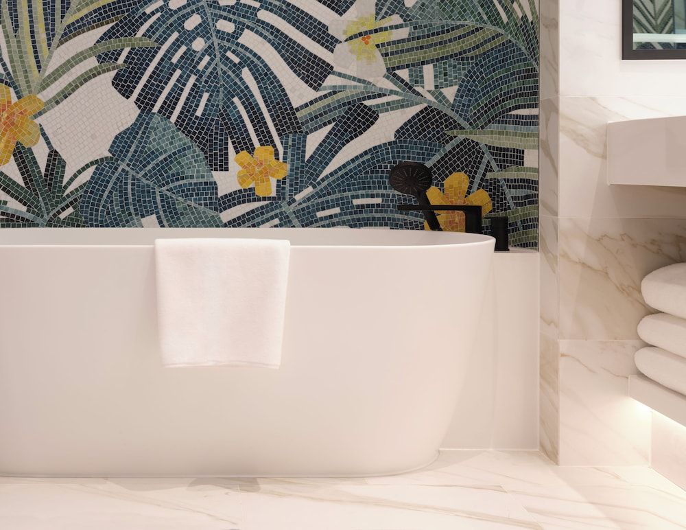 INSPIRE Entertainment Resort Forest Tower Lake Deluxe King 6