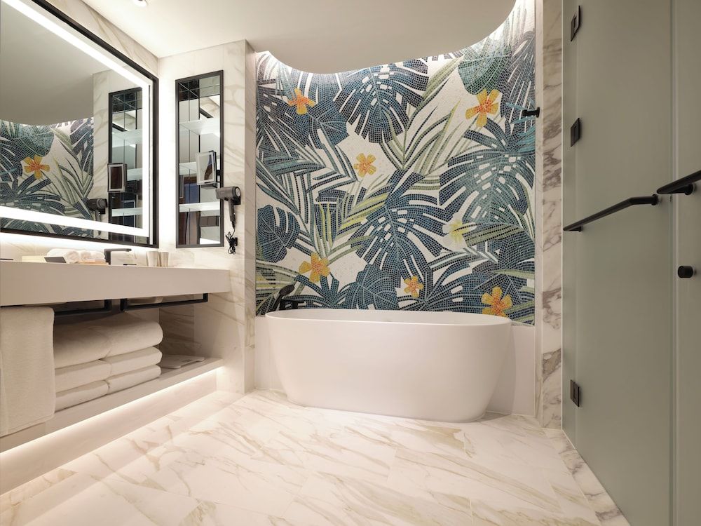 INSPIRE Entertainment Resort Forest Tower Lake Deluxe King 4