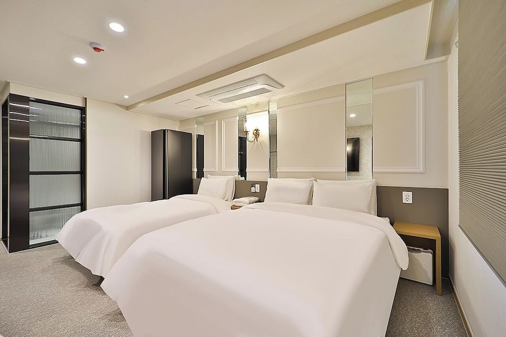 Hotel Rubato Ulsan Jung-gu Haksung Deluxe Twin Room