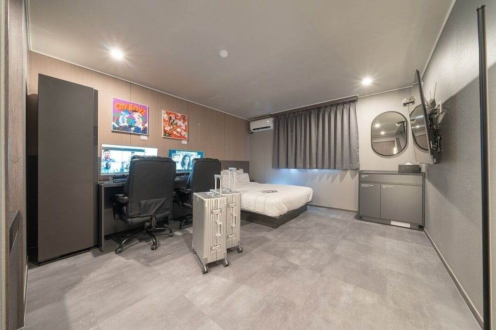 Workers Hotel Ansan by Aank 2PC Deluxe 11