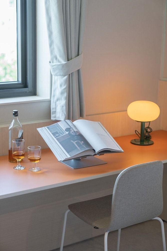 Workers Hotel Ansan by Aank Music Deluxe 10