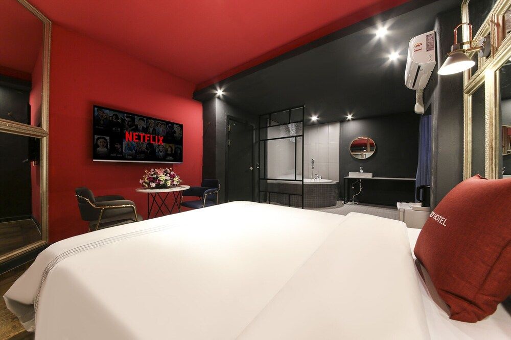 Hotel Cozy Deluxe Double Room