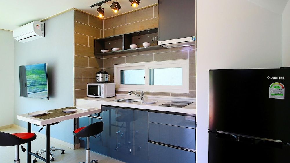 Hongcheon Stone Brown Pension Basic Room, 1 Bedroom (Cube 7) 8