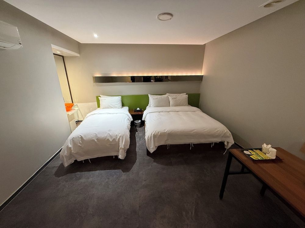 Ilsan Hotel Cleo Suite Twin 11