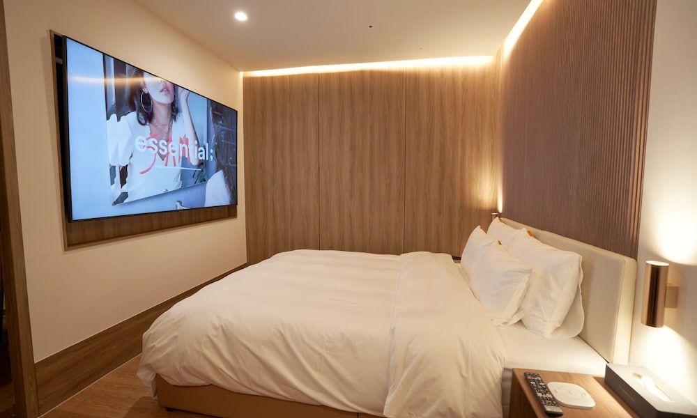 Brown Dot Hotel Gunsan Terminal Branch Superior King Room
