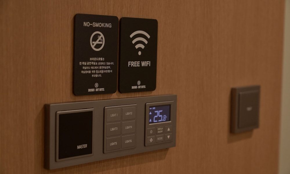 Brown Dot Hotel Gunsan Terminal Branch Superior King Room 9