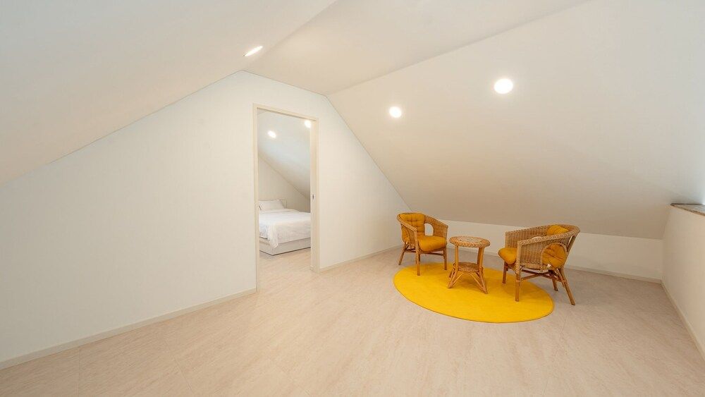 Gangneung Whiten Pension Basic Room, 3 Bedrooms (WhiteN B) 5