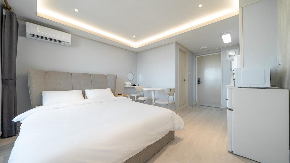 Donghae Badae Meomuleuda Basic Room, 1 Bedroom (301(ocean view)) 3