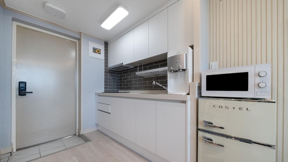 Donghae Badae Meomuleuda Basic Room, 1 Bedroom (301(ocean view)) 9