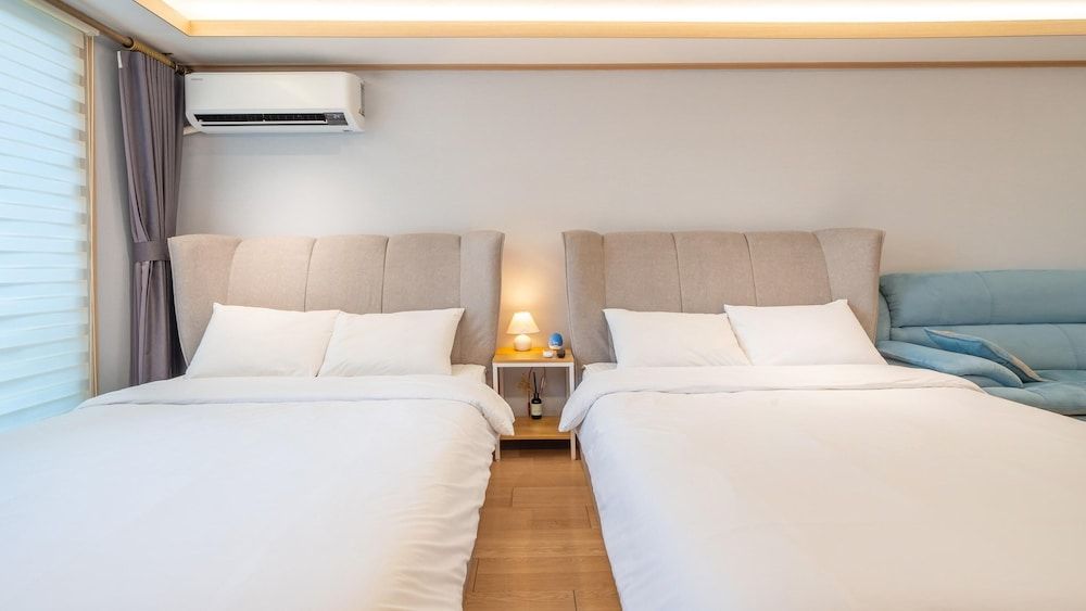 Donghae Badae Meomuleuda Basic Room, 1 Bedroom (203(Side Ocean View, Twin Bed)) 4