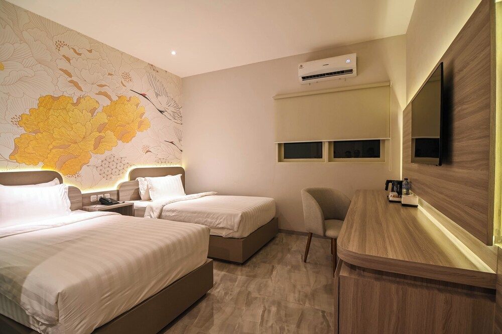 Yulia Hotel Managed by HIG Deluxe Room, 2 Twin Beds, Non Smoking 2