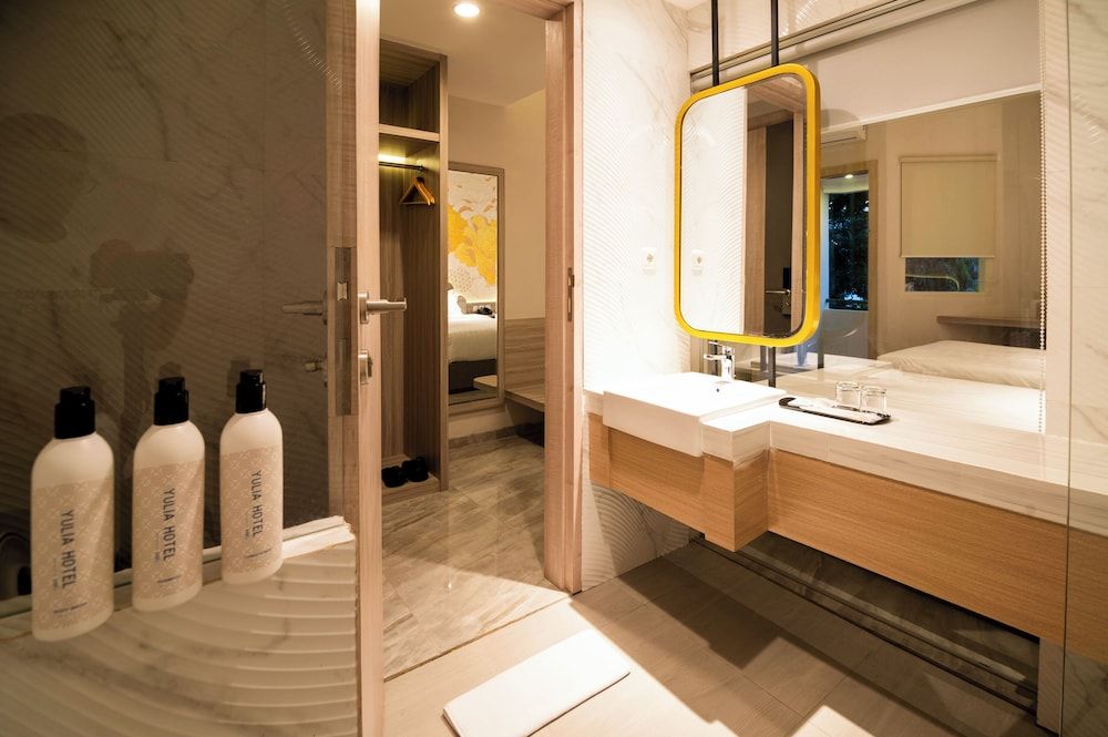 Yulia Hotel Managed by HIG Grand Room, 2 Twin Beds, Non Smoking 3
