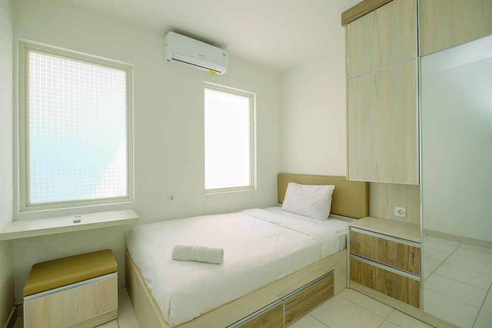 Homey And Comfy 2Br Sentul Tower Apartment Apartment 4
