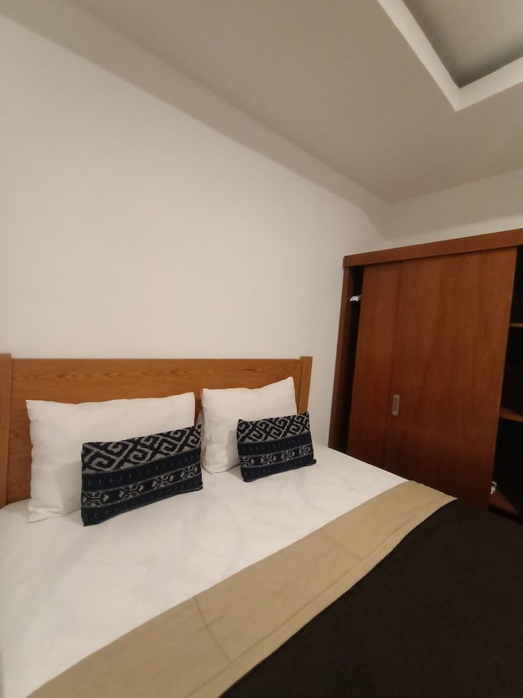 Attara Inn Senggigi Family Room