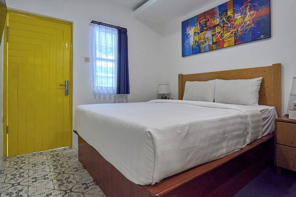 Attara Inn Senggigi Standard Double Room 2