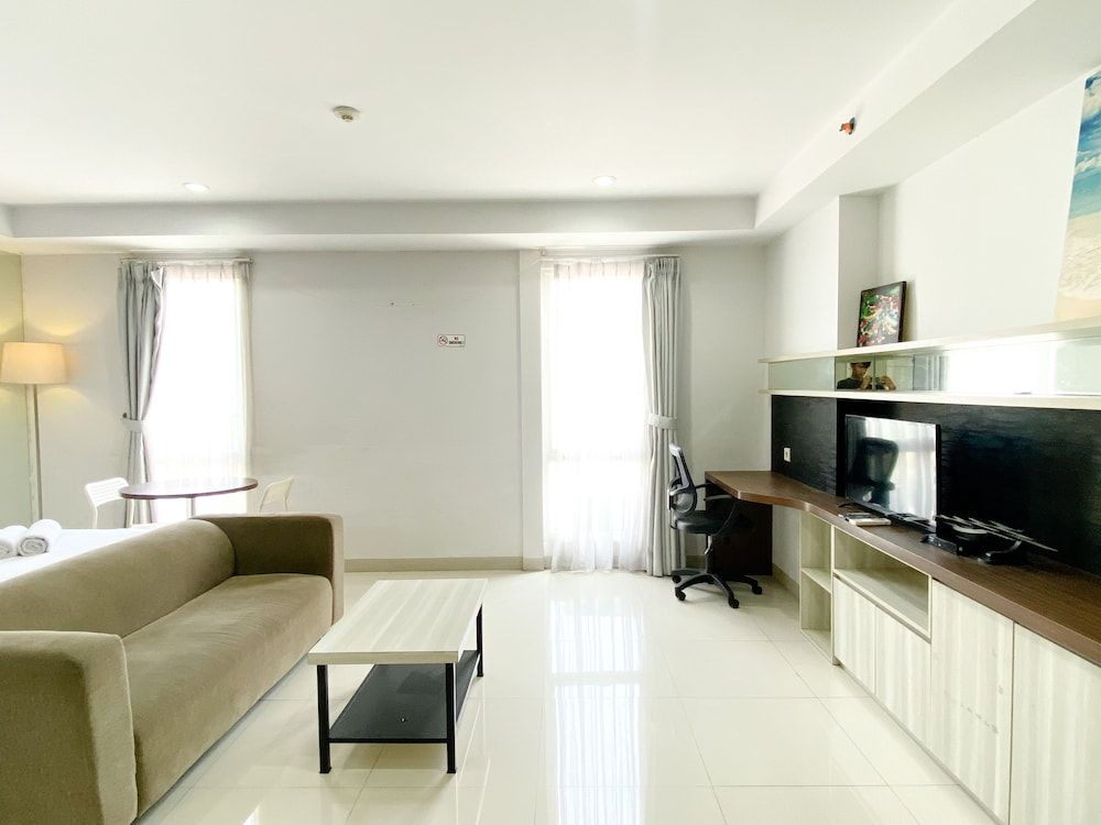 Cozy And Spacious Studio Room Azalea Suites Apartment Studio 15