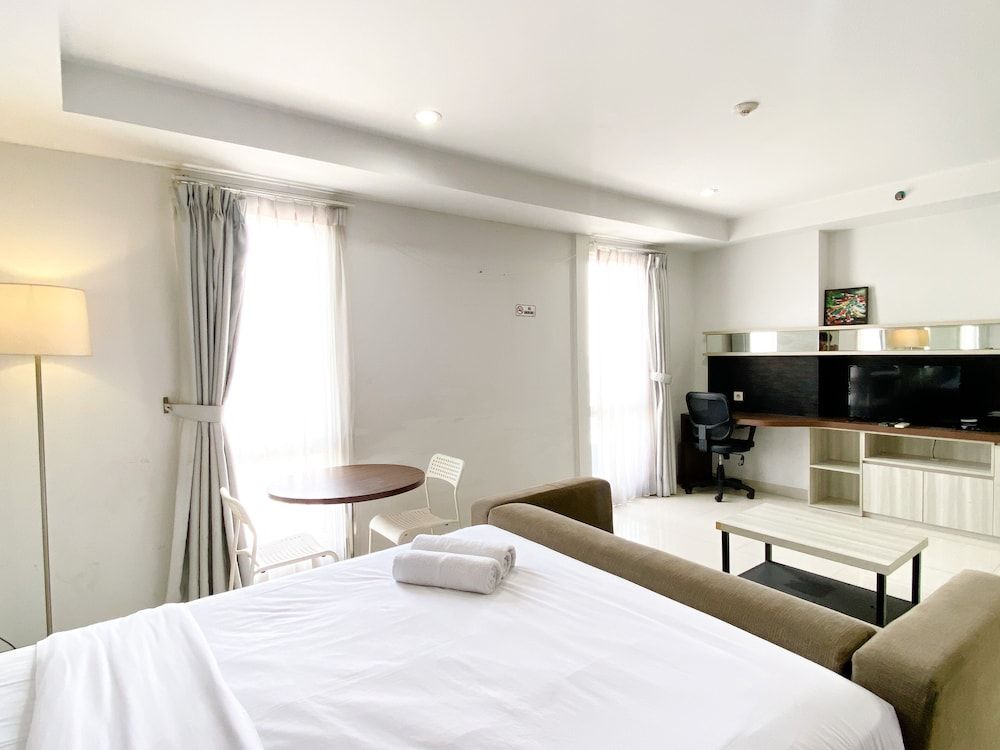 Cozy And Spacious Studio Room Azalea Suites Apartment Studio 3