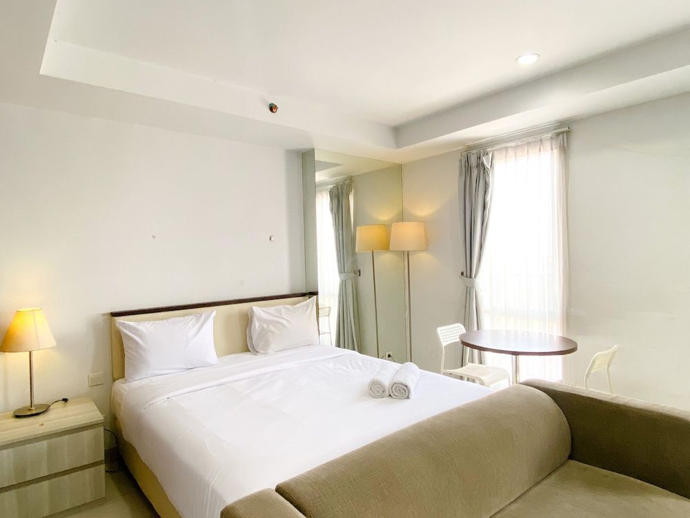 Cozy And Spacious Studio Room Azalea Suites Apartment Studio 2