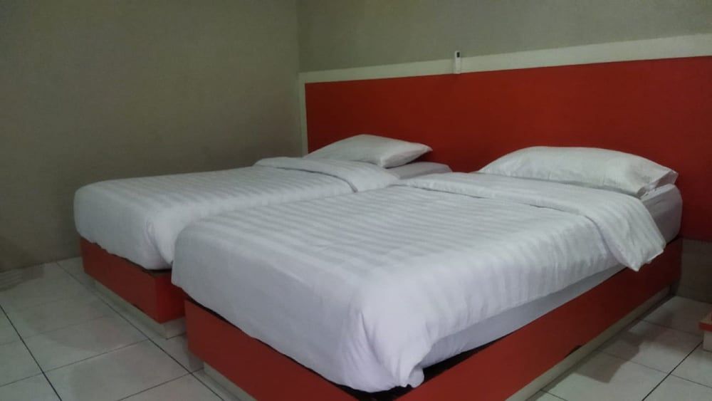 Royal Kencana powered by Cocotel Superior Twin Room 5