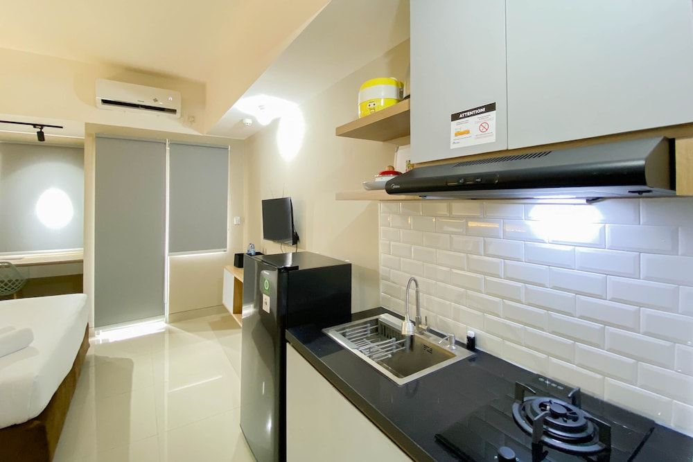 Homey and Well Furnished Studio LRT City Jatibening Apartment Studio 8